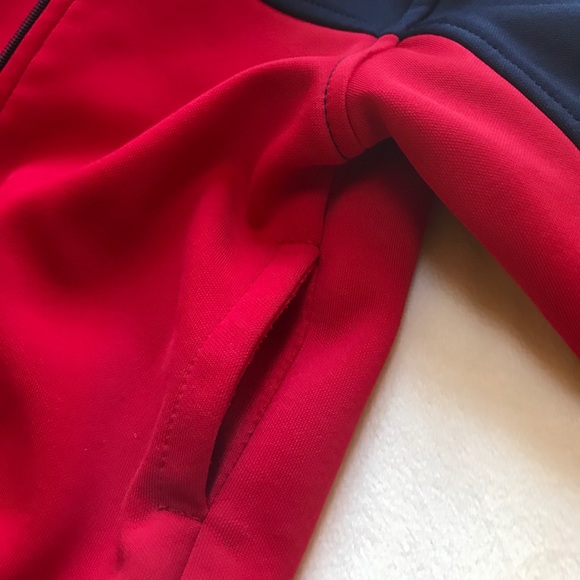 Oshkosh Red Baby Boy Jacket 9 Months - Picture 3 of 4